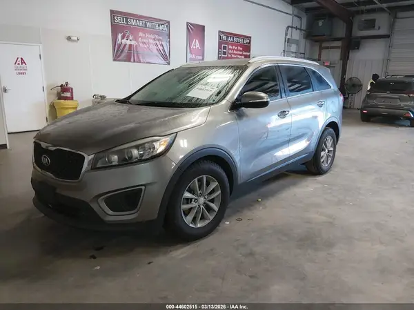 5XYPG4A55GG015058 2016 KIA SORENTO - Image 2