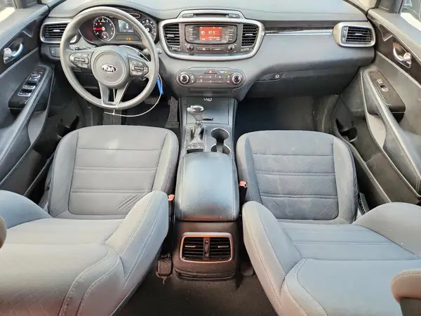 5XYPG4A55GG021037 2016 KIA SORENTO - Image 8