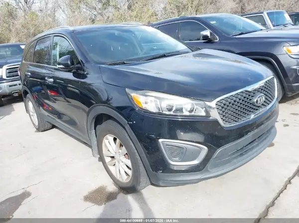 5XYPG4A55GG037884 2016 KIA SORENTO - Image 1