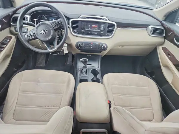 5XYPG4A55GG043653 2016 KIA SORENTO - Image 8