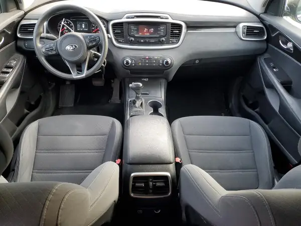 5XYPG4A55GG076636 2016 KIA SORENTO - Image 8