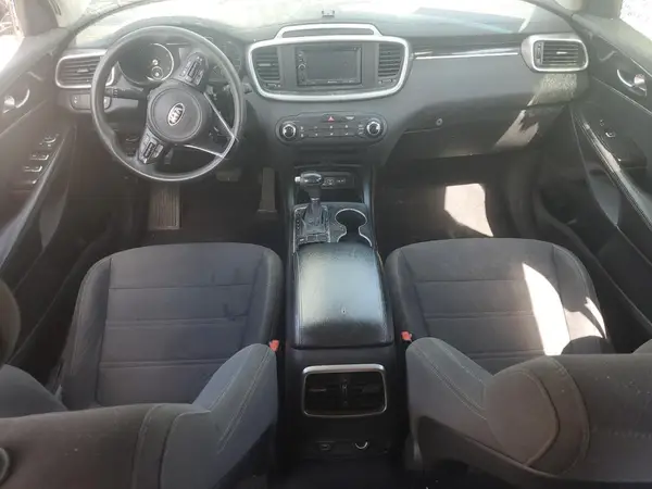 5XYPG4A55GG078581 2016 KIA SORENTO - Image 8