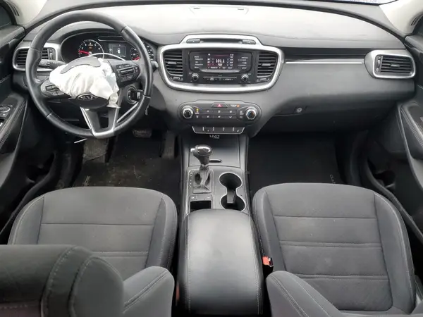 5XYPG4A55GG083585 2016 KIA SORENTO - Image 8