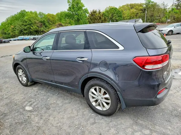 5XYPG4A55GG103382 2016 KIA SORENTO - Image 2