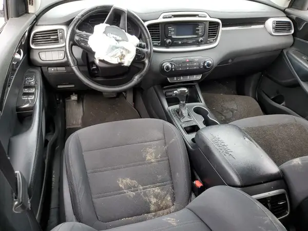 5XYPG4A55GG120652 2016 KIA SORENTO - Image 8