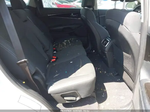 5XYPG4A55GG142246 2016 KIA SORENTO - Image 8