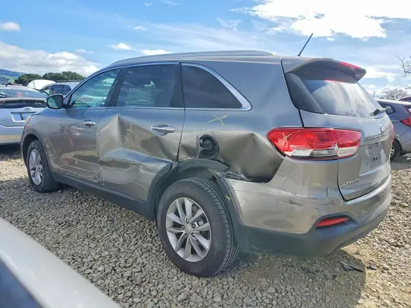 5XYPG4A55GG168569 2016 KIA SORENTO - Image 2