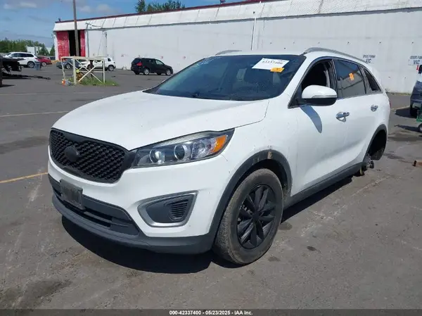 5XYPG4A55GG182567 2016 KIA SORENTO - Image 2