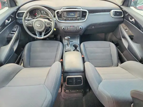 5XYPG4A55HG207372 2017 KIA SORENTO - Image 8