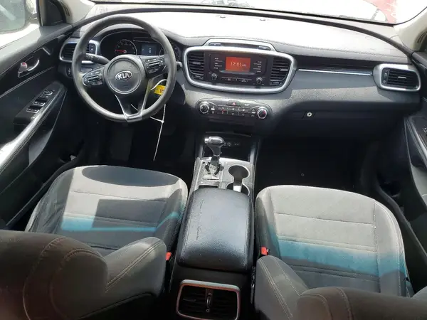 5XYPG4A55HG217383 2017 KIA SORENTO - Image 8