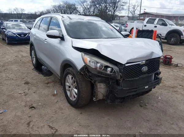 5XYPG4A55HG227038 2017 KIA SORENTO - Image 1