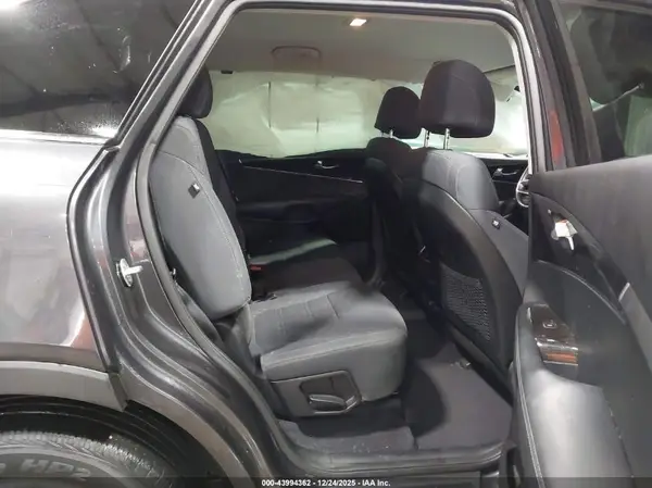 5XYPG4A55HG227086 2017 KIA SORENTO - Image 8