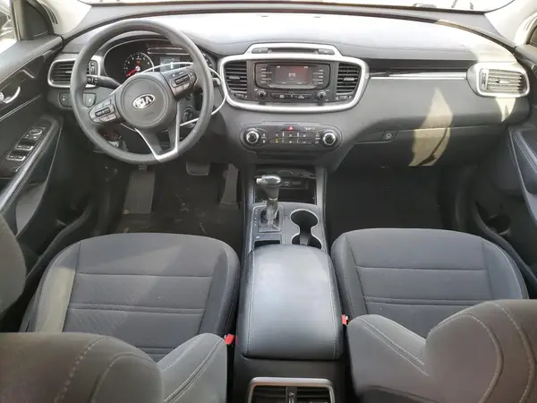 5XYPG4A55HG302594 2017 KIA SORENTO - Image 8