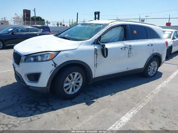 5XYPG4A55HG312106 2017 KIA SORENTO - Image 2