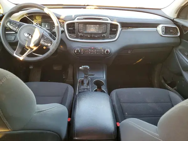 5XYPG4A55HG320254 2017 KIA SORENTO - Image 8