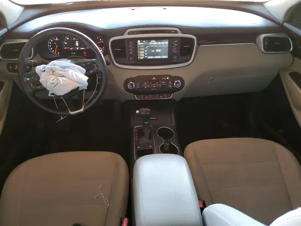 5XYPG4A55JG356306 2018 KIA SORENTO - Image 8