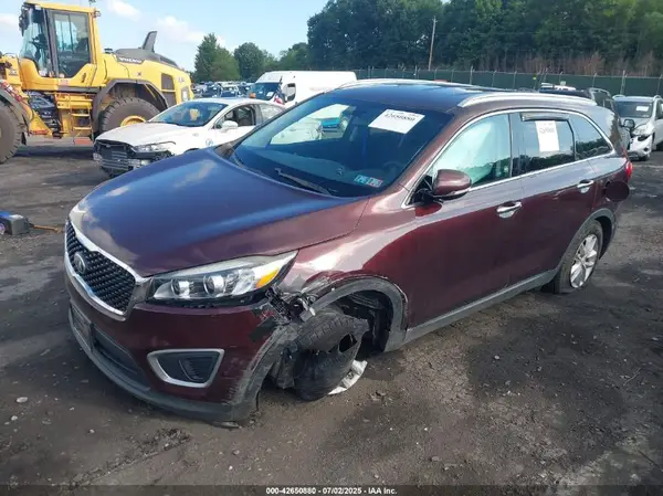 5XYPG4A55JG357651 2018 KIA SORENTO - Image 2