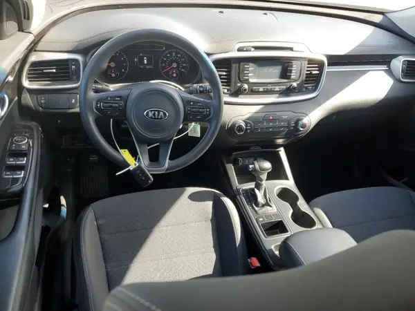 5XYPG4A55JG388107 2018 KIA SORENTO - Image 8