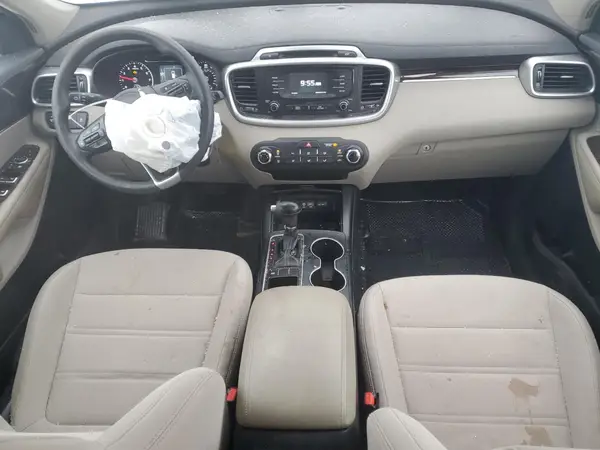 5XYPG4A55JG388169 2018 KIA SORENTO - Image 8