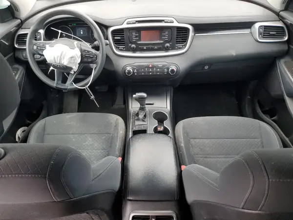 5XYPG4A55JG390665 2018 KIA SORENTO - Image 8