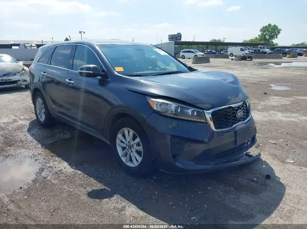 5XYPG4A55KG443799 2019 KIA SORENTO - Image 1