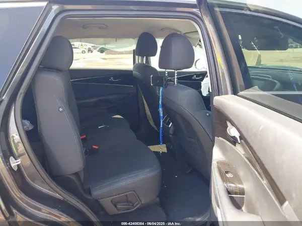 5XYPG4A55KG443799 2019 KIA SORENTO - Image 8