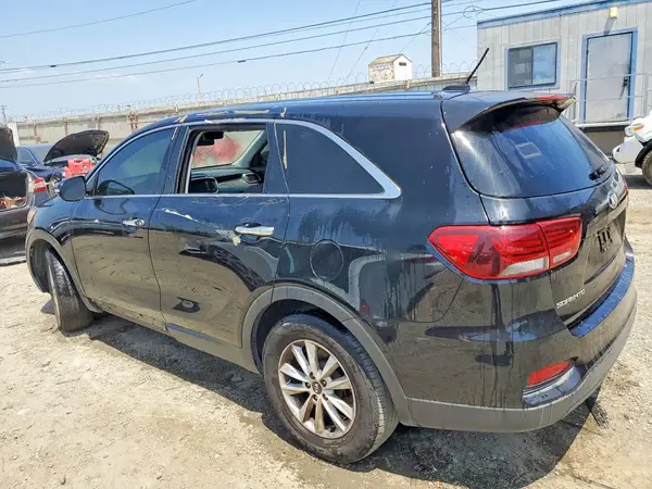 5XYPG4A55KG464135 2019 KIA SORENTO - Image 2