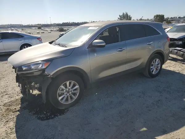 5XYPG4A55KG471831 2019 KIA SORENTO - Image 1