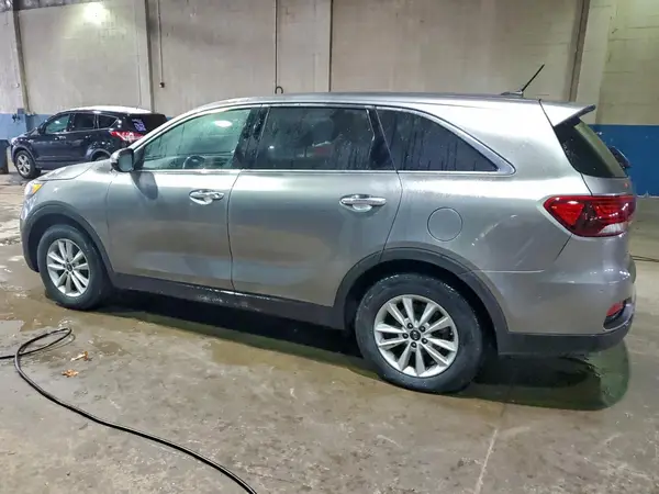 5XYPG4A55KG474437 2019 KIA SORENTO - Image 2