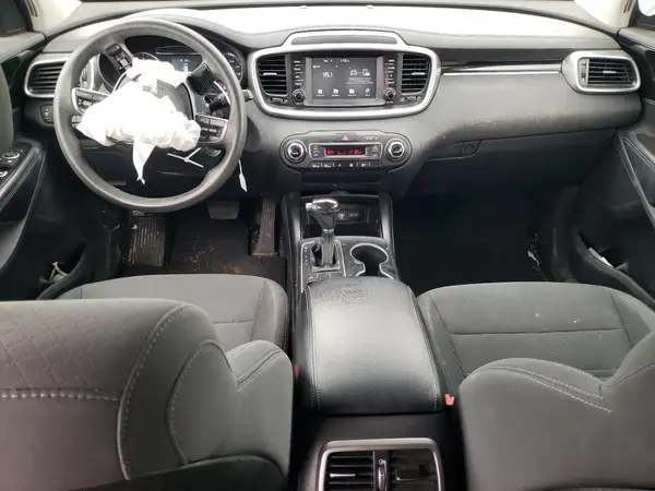 5XYPG4A55KG490721 2019 KIA SORENTO - Image 8
