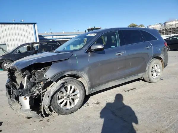 5XYPG4A55KG541957 2019 KIA SORENTO - Image 1