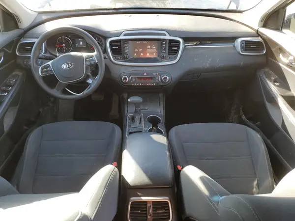 5XYPG4A55KG541957 2019 KIA SORENTO - Image 8