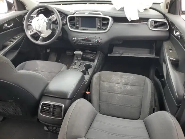5XYPG4A55KG559701 2019 KIA SORENTO - Image 8