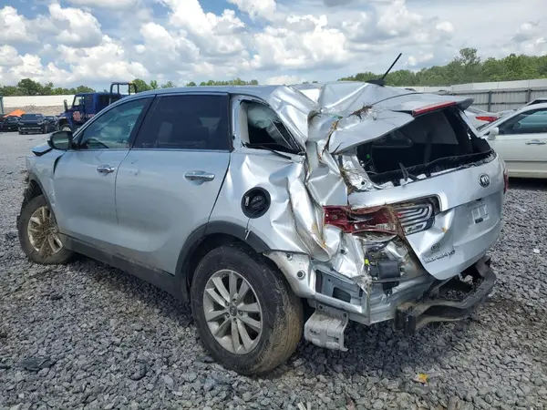 5XYPG4A55KG570102 2019 KIA SORENTO - Image 2