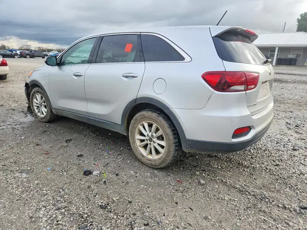 5XYPG4A55KG571489 2019 KIA SORENTO - Image 2