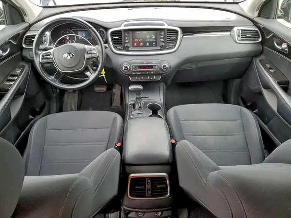 5XYPG4A55KG603471 2019 KIA SORENTO - Image 8