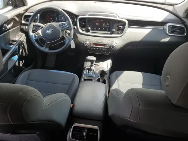 5XYPG4A55KG603535 2019 KIA SORENTO - Image 8