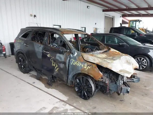 5XYPG4A55KG609271 2019 KIA SORENTO - Image 1