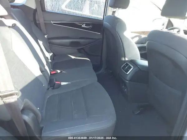 5XYPG4A55LG629103 2020 KIA SORENTO - Image 8