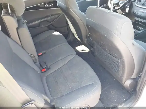 5XYPG4A56GG006479 2016 KIA SORENTO - Image 8