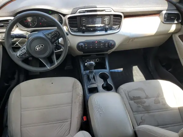 5XYPG4A56GG021645 2016 KIA SORENTO - Image 8