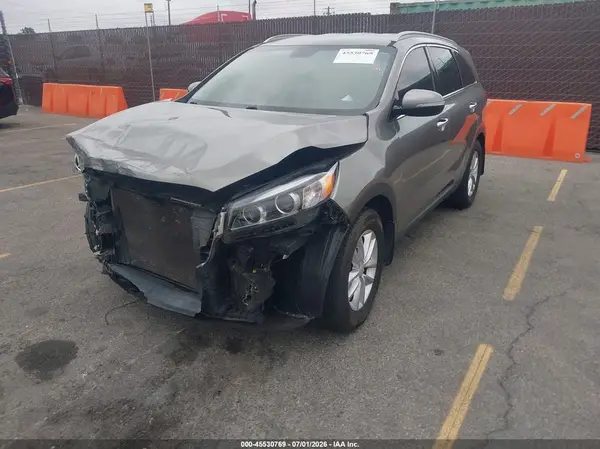 5XYPG4A56GG034279 2016 KIA SORENTO - Image 2