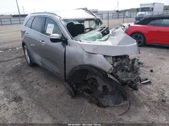 5XYPG4A56GG037800 2016 KIA SORENTO