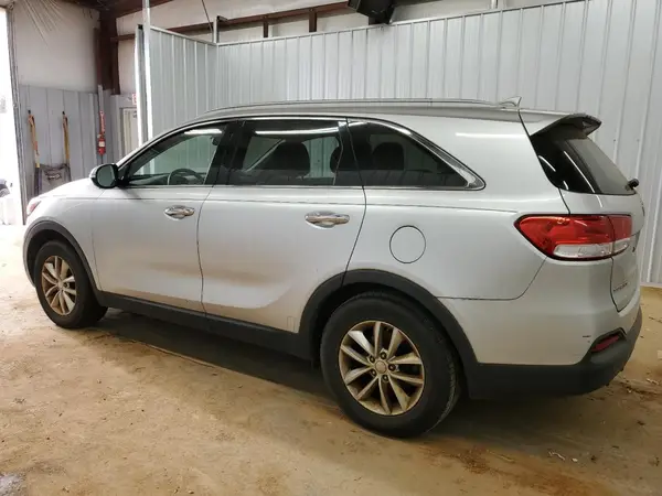 5XYPG4A56GG042429 2016 KIA SORENTO - Image 2