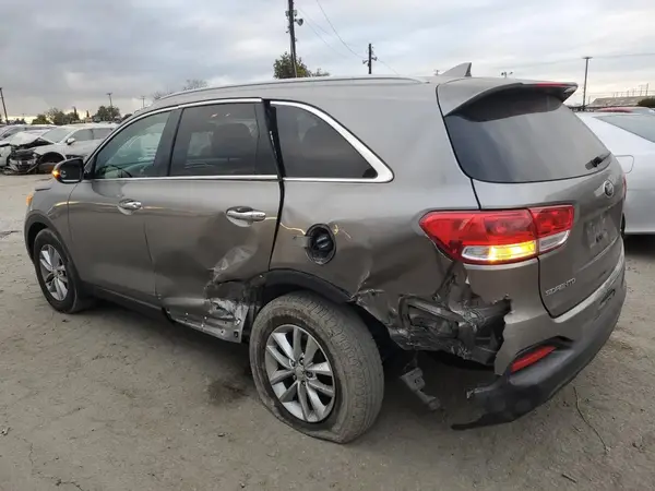 5XYPG4A56GG072000 2016 KIA SORENTO - Image 2
