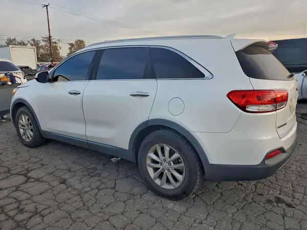 5XYPG4A56GG072322 2016 KIA SORENTO - Image 2