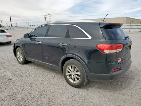 5XYPG4A56GG104492 2016 KIA SORENTO - Image 2