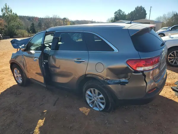 5XYPG4A56GG125908 2016 KIA SORENTO - Image 2
