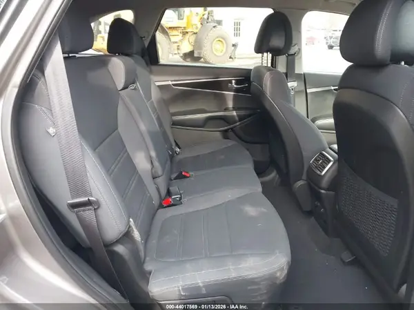 5XYPG4A56GG130543 2016 KIA SORENTO - Image 8
