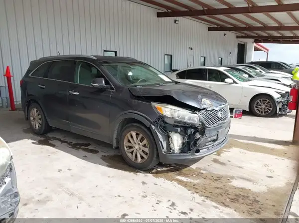 5XYPG4A56GG141736 2016 KIA SORENTO - Image 1